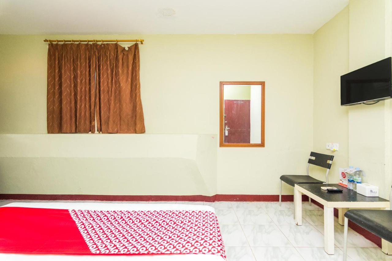Hotel Vaccinated Staff - Oyo 1703 Terang Bintang
