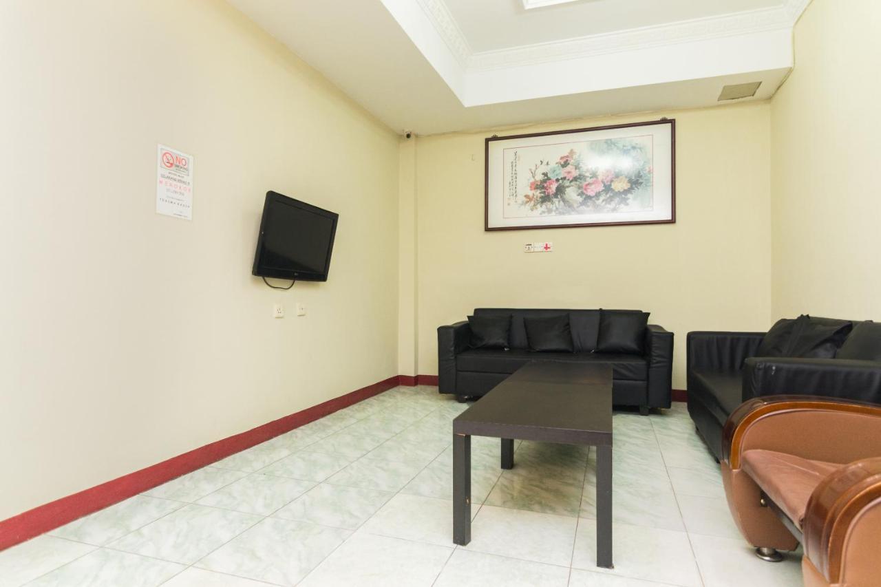 Hotel Vaccinated Staff - Oyo 1703 Terang Bintang