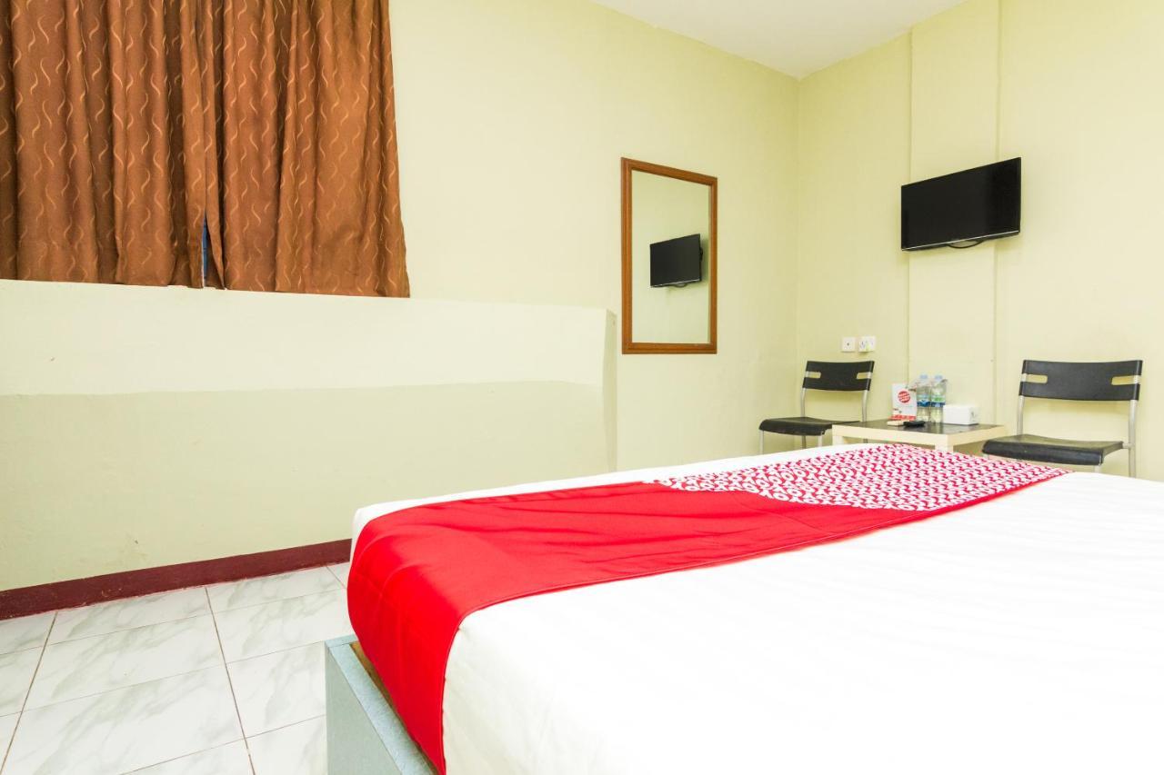 Hotel Vaccinated Staff - Oyo 1703 Terang Bintang 2*